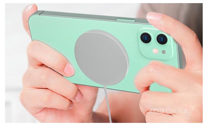 Фото товара Беспроводная зарядка MagSafe Charger для Iphone 12