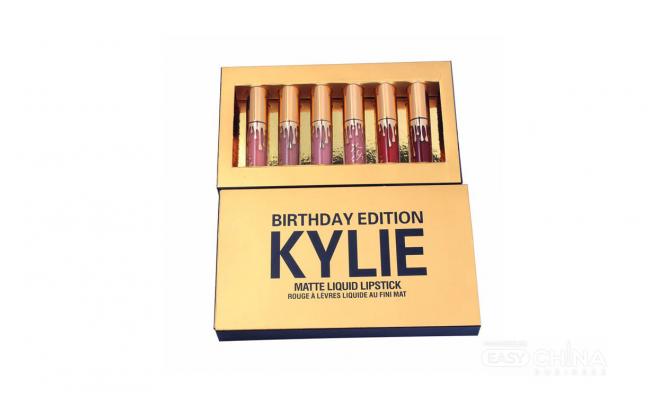 Губная помада Kylie Lip Kit Holiday / Birthday Edition