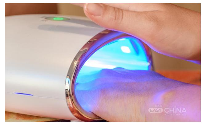 Фото товара лампы для маникюра оптом в ассортименте