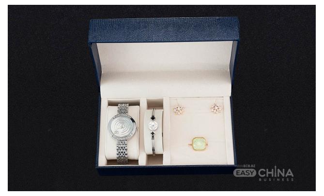 Женский подарочный набор бижутерии с часами