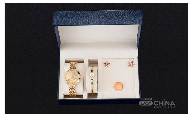Фото товара Подарочный набор Grealy: женские часы, браслет, серьги, кольцо